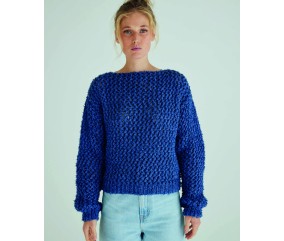 Pull Jessie bleu denim en point fantaisie texturé, encolure bateau et manches longues - Patron tricot Phildar