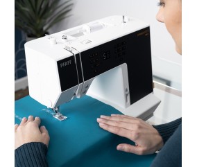 Machine à coudre PFAFF Passport 2.0 - couture en situation