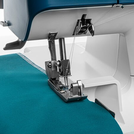 Surjeteuse PFAFF Admire 1000 - couture en cours