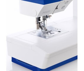 PFAFF Ambition 610 - zone de couture et plateau