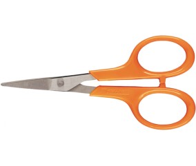 Ciseaux de broderie Classic 10 cm Fiskars - vue sur fond blanc