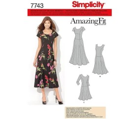 Patron Simplicity 1537 Robe