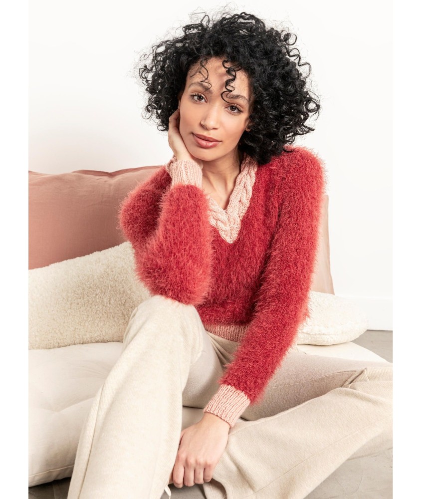 Patron tricot gratuit Pull poilu col V torsade Adeline