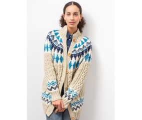 Patron gratuit Longue veste jacquard et torsades Sylvia