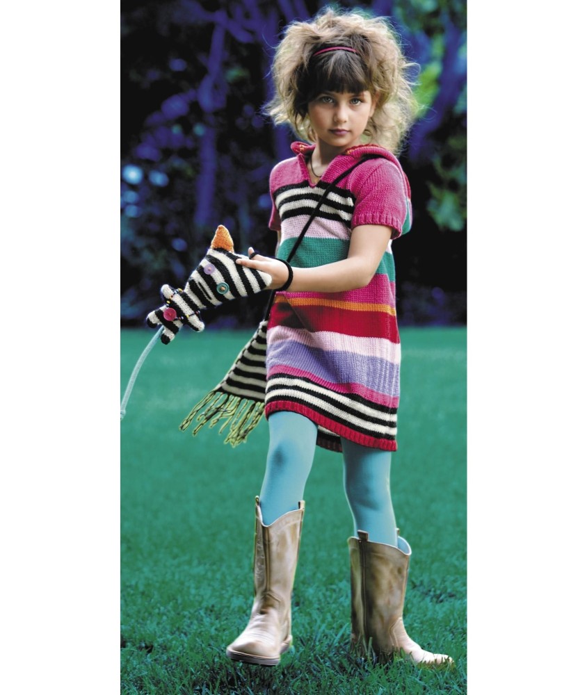Patron tricot gratuit Robe à capuche Blanca