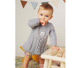 Patron tricot gratuit Robe à torsades ajourées
