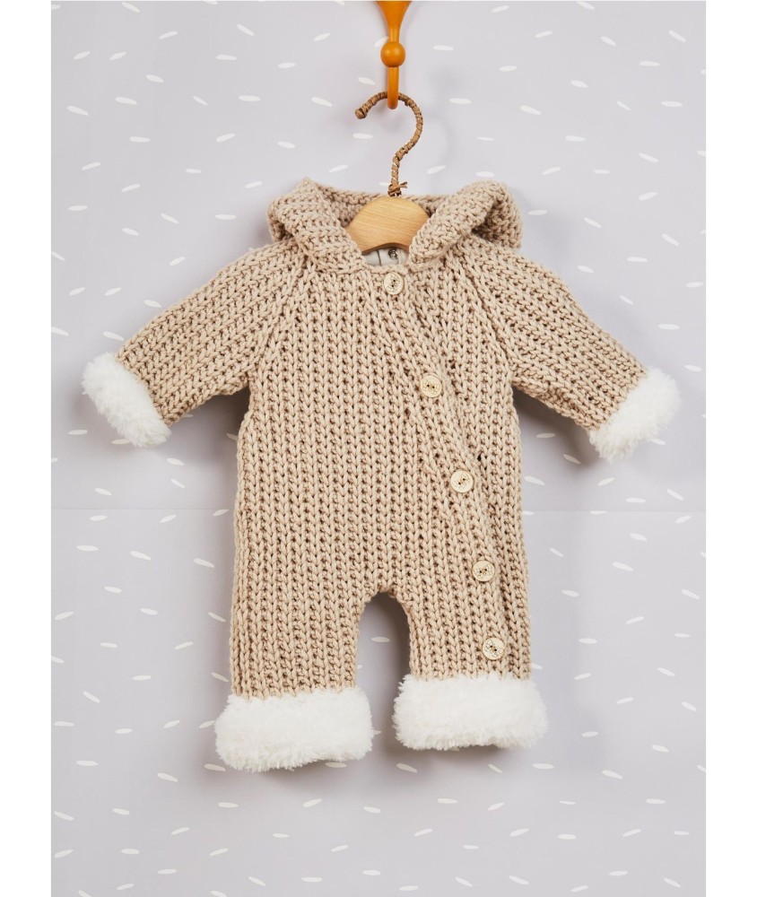 Patron tricot gratuit Combinaison à capuche