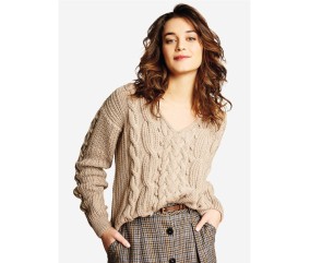Patron tricot gratuit Pull à torsades et nopes col V