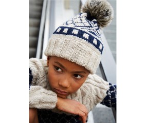 Patron gratuit Bonnet jacquard à pompon fourrure