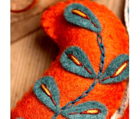 Mini kit feutrine Corinne Lapierre - Écureuil folk - broderie de la queue