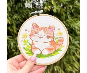 Kit broderie débutant Milpoint - Kitty Mimi - broderie terminée en main