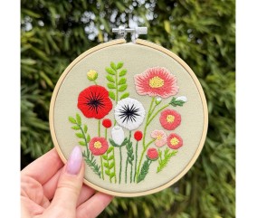 Kit broderie débutant Milpoint - Bouquet champêtre - broderie terminée en main