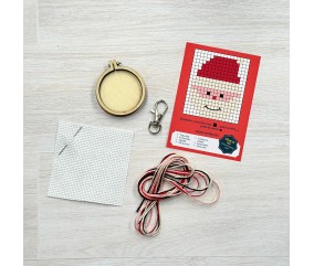 Kit point de croix débutant Noël The Crafty Kit - Porte-clés - Ho Ho Ho ! - contenu du kit