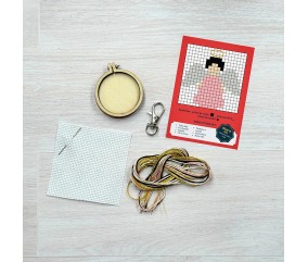 Kit point de croix débutant Noël The Crafty Kit - Porte-clés - Mon ange ! - contenu du kit