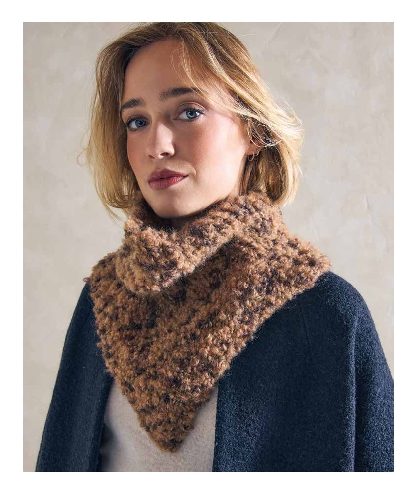 Plastron Cassandra - Patron tricot Phildar - modèle porté