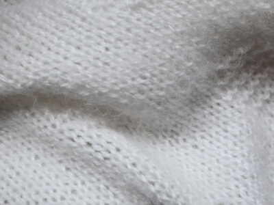 Laine mohair : le guide complet pour tricoter un pull aérien (2026)