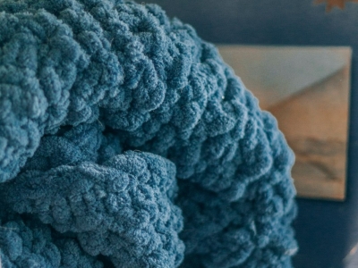 Quelle laine pour un plaid ? Le guide des grosses laines et du chunky